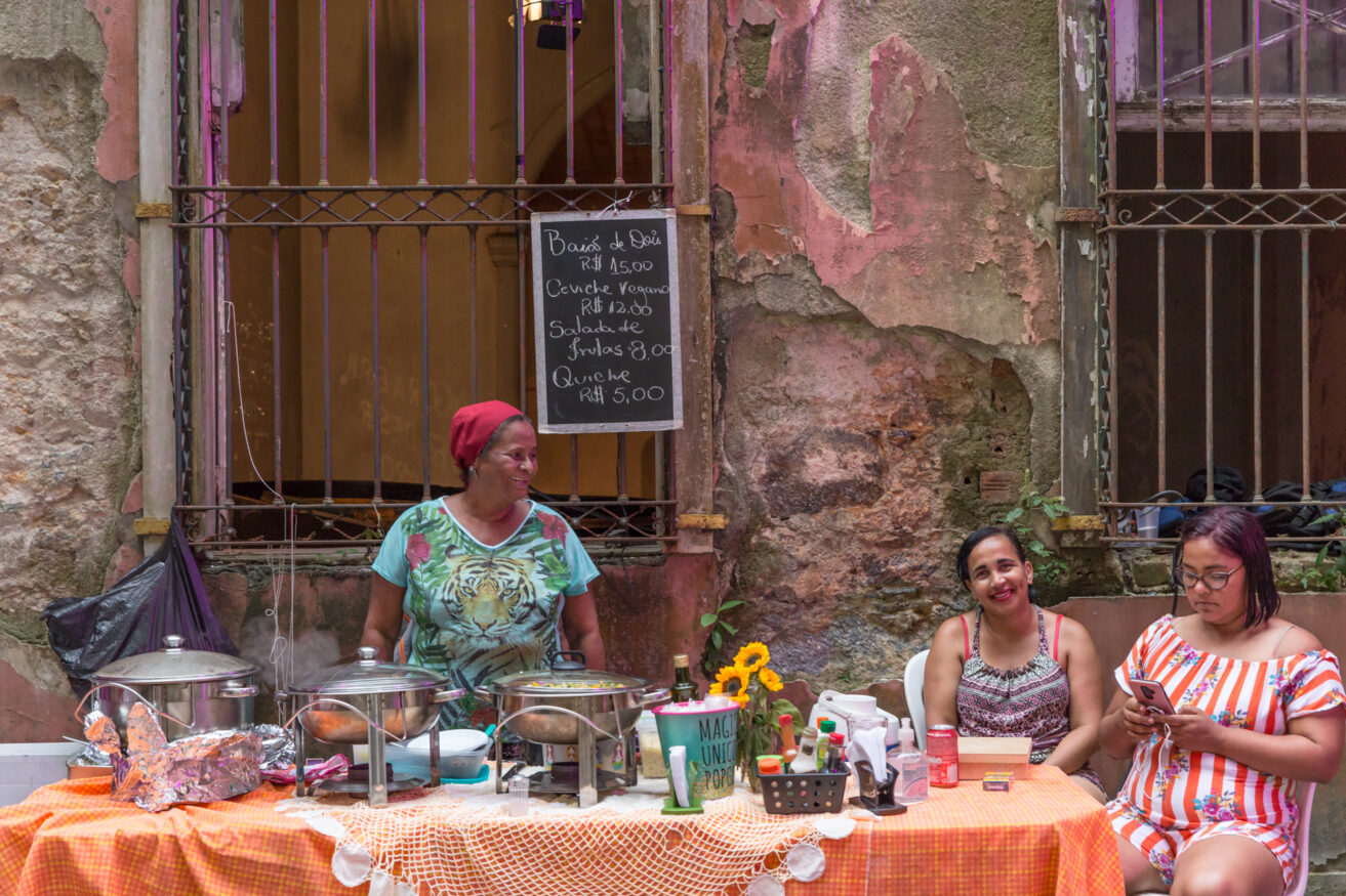  Obra(s) por Sabores do Porto (Associação Cultural de moradoras do Morro da Conceição).  Da atividade Manjar: Amar em Liberdade. 