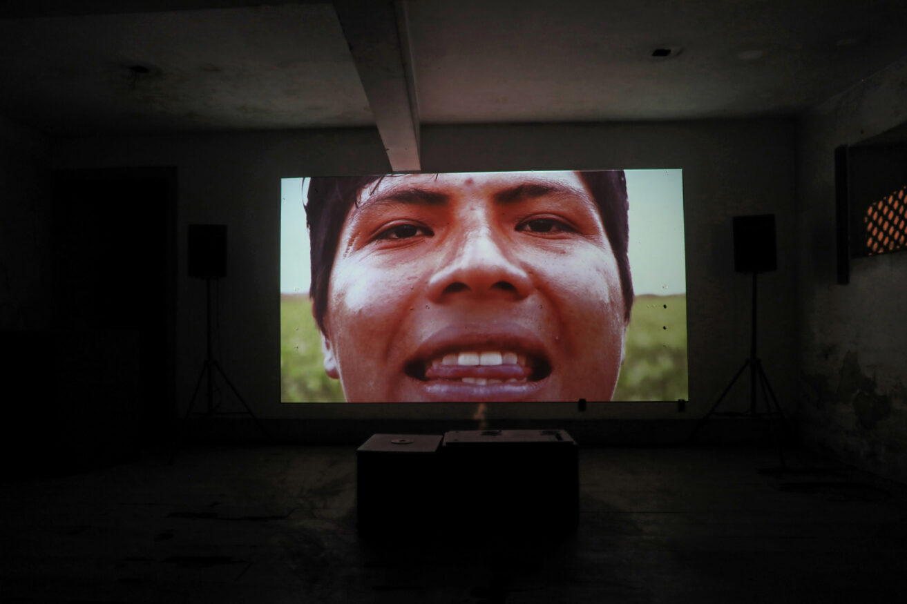  Obra(s) por Brô MCs, Igor Vidor e Yuri Firmeza.  Da atividade Manjar: Re-Conhecimento. 