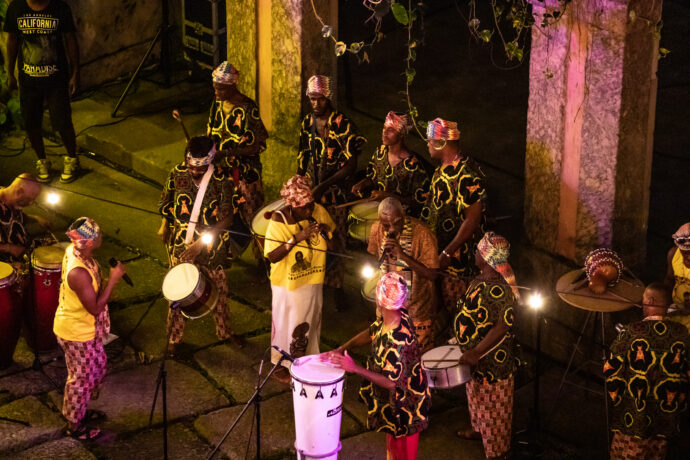  Work(s) by Bloco Afro Agbara Dudu.  From activity Baile da Aurora Sincera II. 