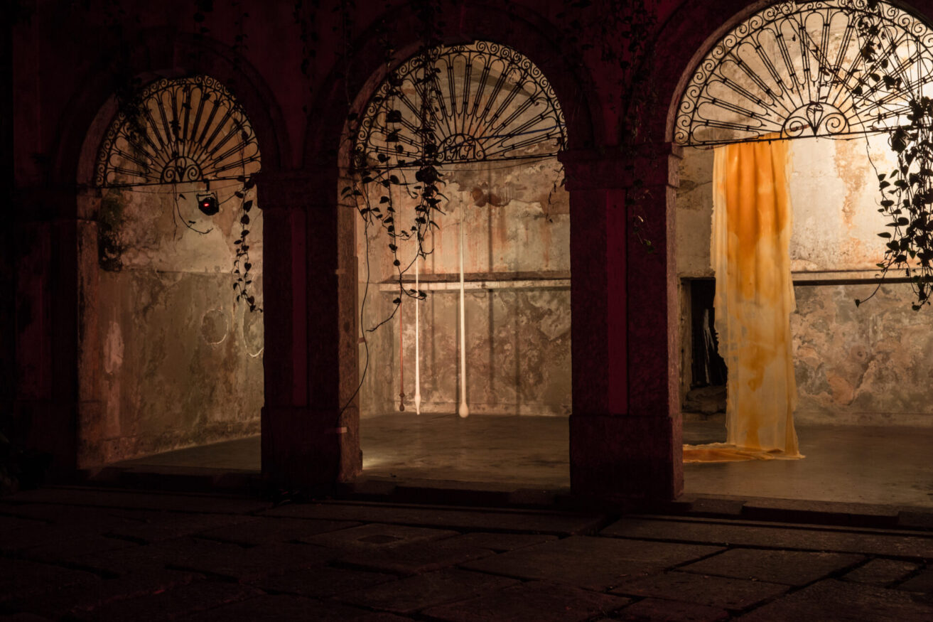  Obra(s) por Isabela Sá Roriz.  Da atividade Manjar: Arthur Scovino, Isabela Sá Roriz, Tiro no Escuro (Liana Padilha + Bruno Mendonça), Jean Genet. 