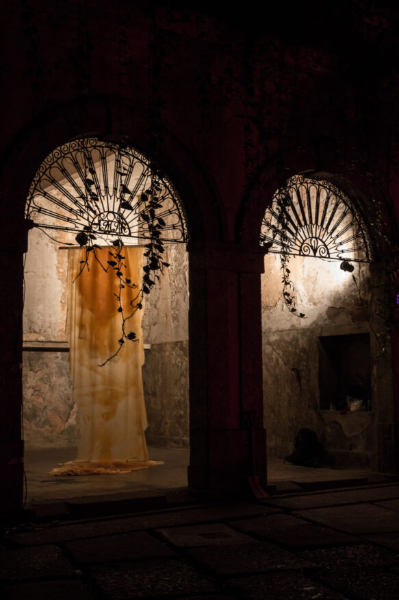  Obra(s) por Isabela Sá Roriz.  Da atividade Manjar: Arthur Scovino, Isabela Sá Roriz, Tiro no Escuro (Liana Padilha + Bruno Mendonça), Jean Genet. 